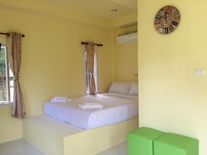 Rollaway beds, free WiFi - River & Mountain resort (Nakhon Nayok)