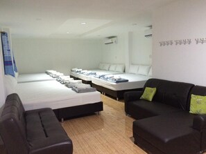 Rollaway beds, free WiFi