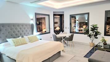 Deluxe studio suite | 3 slaapkamers, luxe beddengoed, donsdekens
