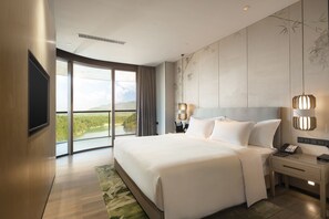 Luksussuite, 1 soverom | Sengetøy av topp kvalitet, dundyner, minibar og safe på rommet