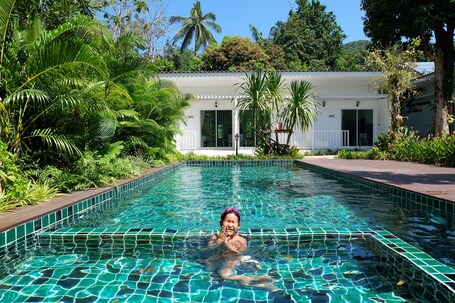 Whalecome Aonang Resort – Affordable hotel in Krabi