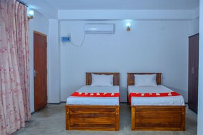 ห้องดีลักซ์สวีท, วิวชายหาด | 1 ห้องนอน, เตารีด/โต๊ะรีดผ้า, อินเทอร์เน็ตแบบใช้สาย (ฟรี)