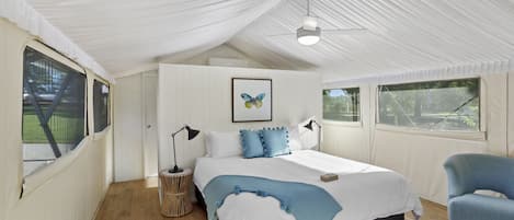 Premium Pavillion with Free Parking