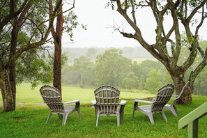 Winemaker's Cottage with Free Parking | Vue de la chambre