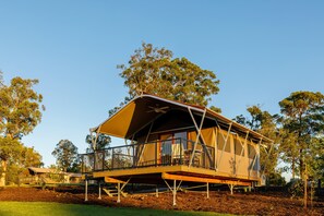 Balcony - Sanctuary By Sirromet (Mount Cotton)