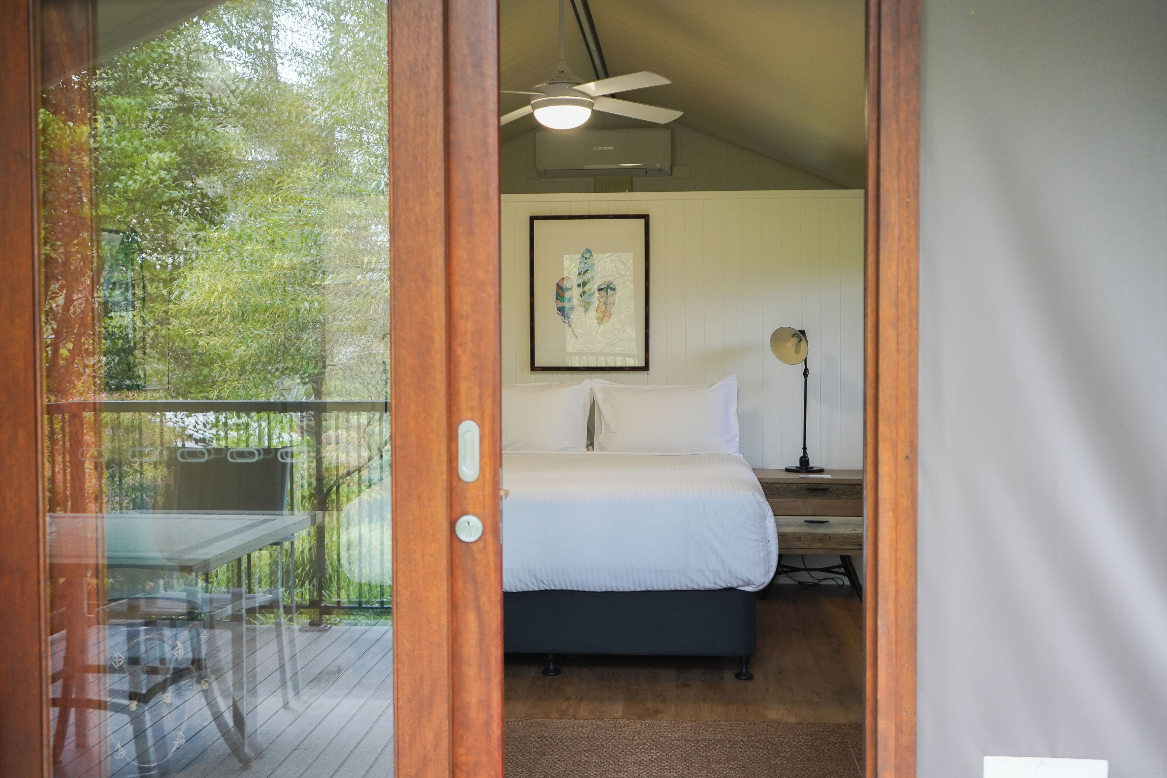 Premium Pavillion with Free Parking | Sábanas de algodón egipcio y ropa de cama de alta calidad 