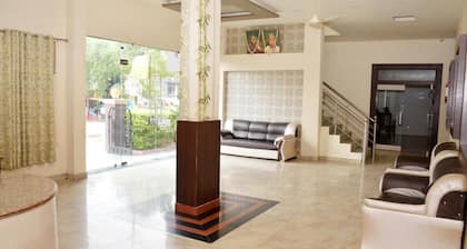 Hotel Nand Residency