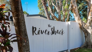 Unclassified image, 2 of 13, button - The River Shack (Noosaville)