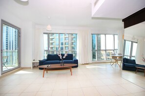 Iron/ironing board, free WiFi, bed sheets - New Arabian Holiday Homes - Residence 8 (Dubai)