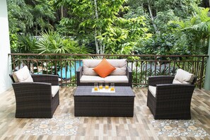 2-Bedroom Villa with Private Pool | Terrasse/Patio