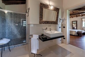 Bathroom - Campomaggio (Radda in Chianti)