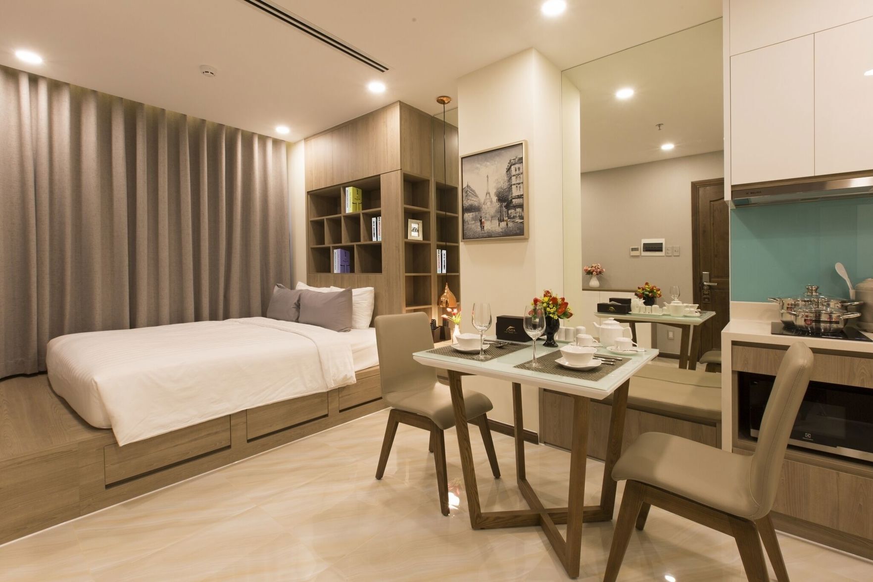 In-room safe, desk, soundproofing, iron/ironing board