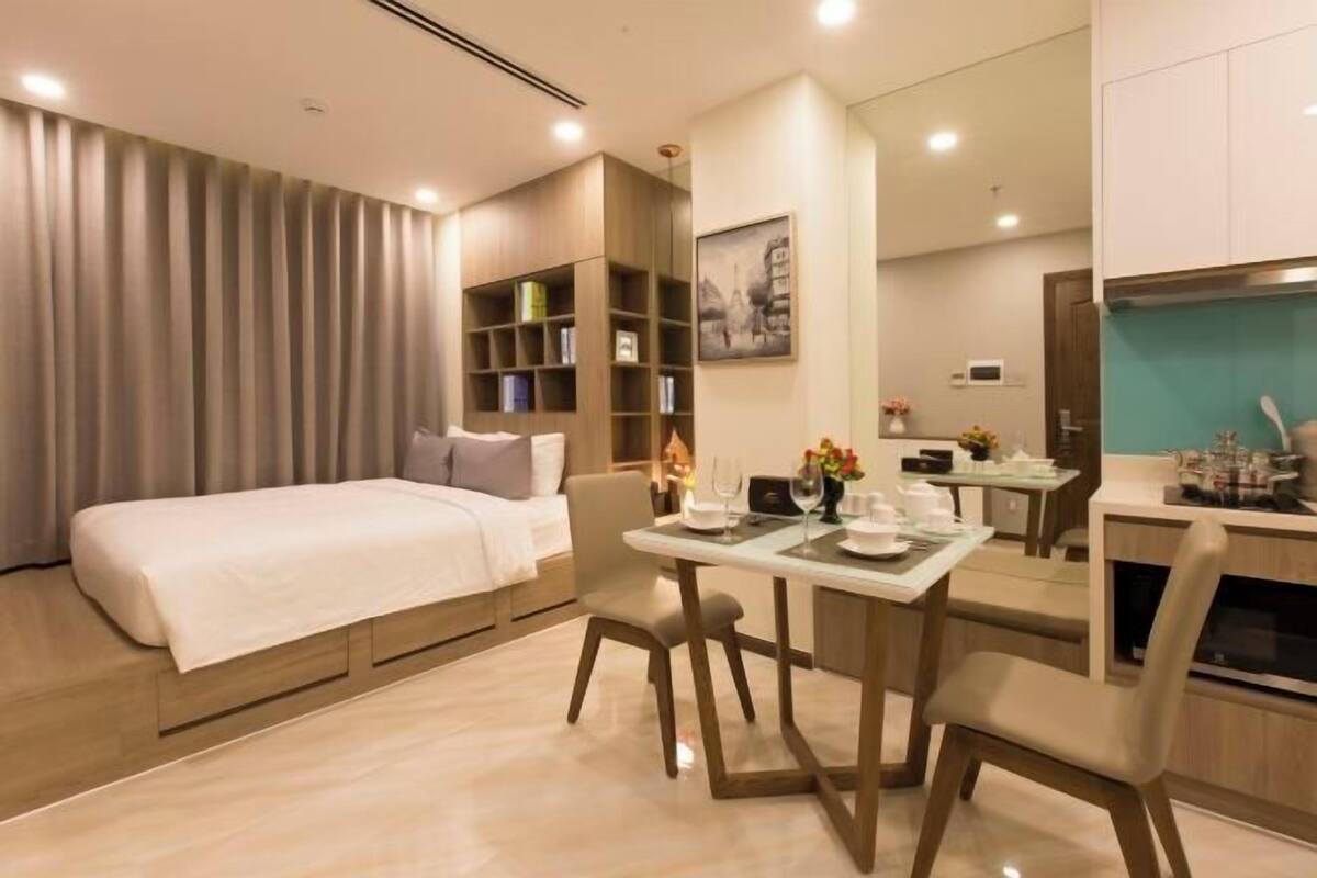 In-room safe, desk, soundproofing, iron/ironing board