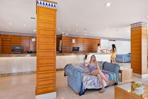 Reception - Flipflop Cala Romántica Hotel (Manacor)