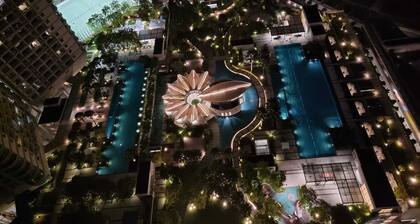 Teega Waterfront - Hello Kitty