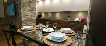 City of the Kings Green Silence Apartment