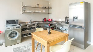 Private kitchen - Senator Park Suite 7 (Cape Town)