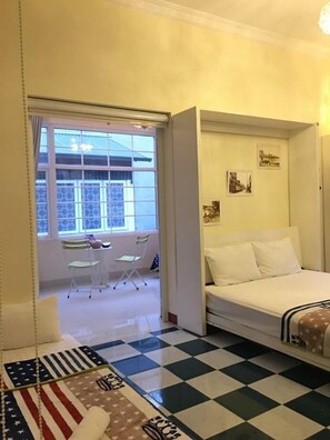 Minibar, Schreibtisch, Bügeleisen/Bügelbrett, kostenloses WLAN