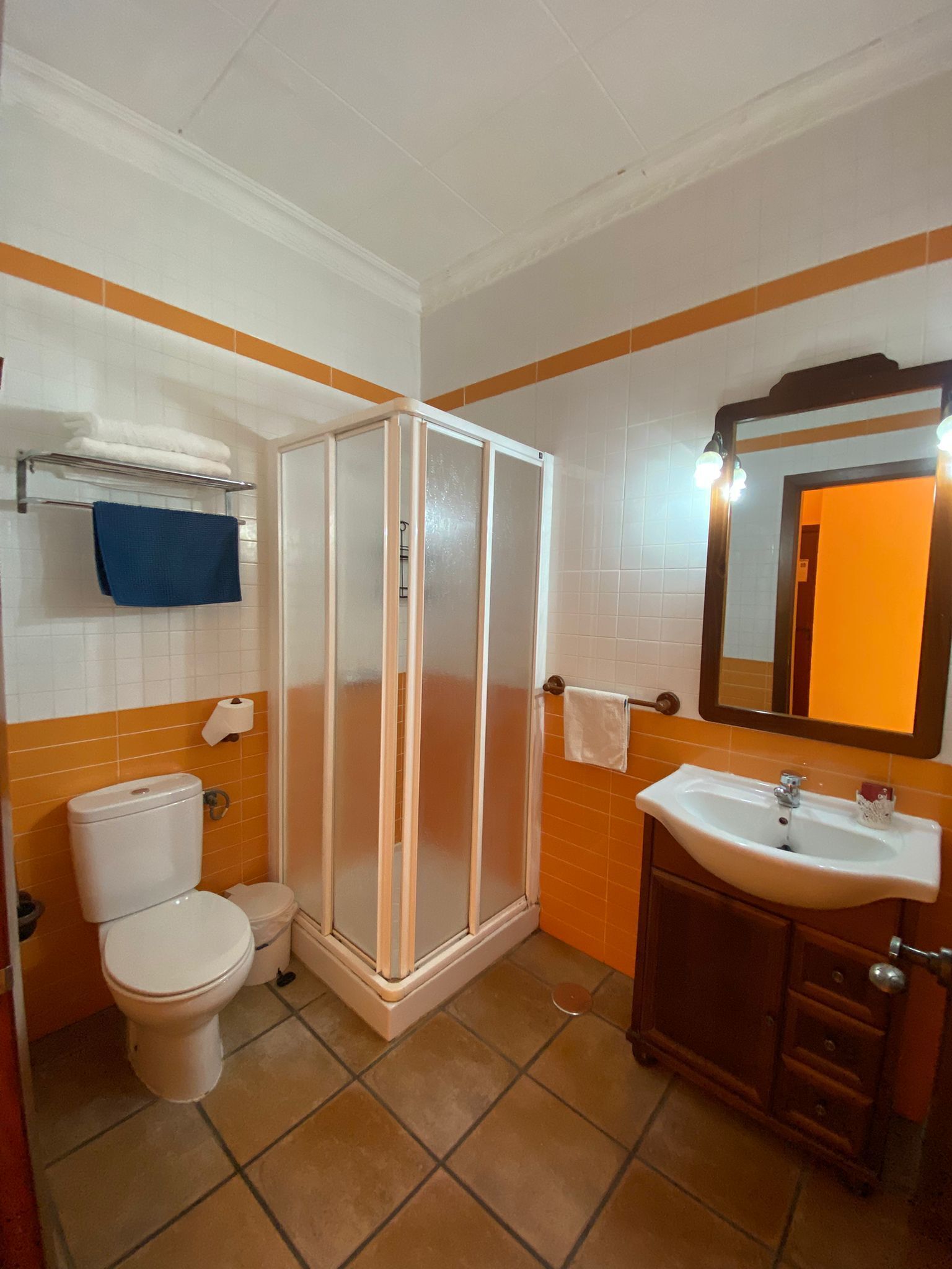 Double Room | Bathroom | Free toiletries, hair dryer (on request), towels