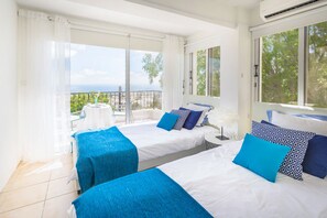 Villa, 5 Schlafzimmer, eigener Pool | 5 Schlafzimmer, Zimmersafe, Bügeleisen/Bügelbrett, Babybetten