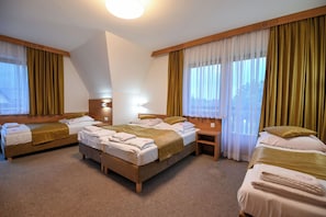 Family Room | Desk, free WiFi, wheelchair access - Pod Tatrami (Bukowina Tatrzanska)