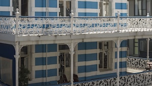 Front of property - Senator Park Suite 6 (Cape Town)