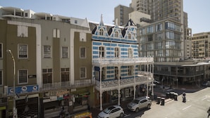 Front of property - Senator Park Suite 6 (Cape Town)