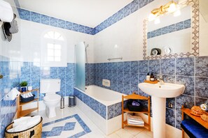 Villa, 4 Bedrooms, Private Pool | Bathroom