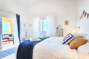 4 bedrooms, in-room safe, iron/ironing board, cots/infant beds
