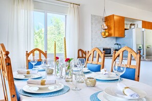 Villa, 4 Schlafzimmer, eigener Pool | Eigene Küche | Großer Kühlschrank, Mikrowelle, Ofen, Herdplatte
