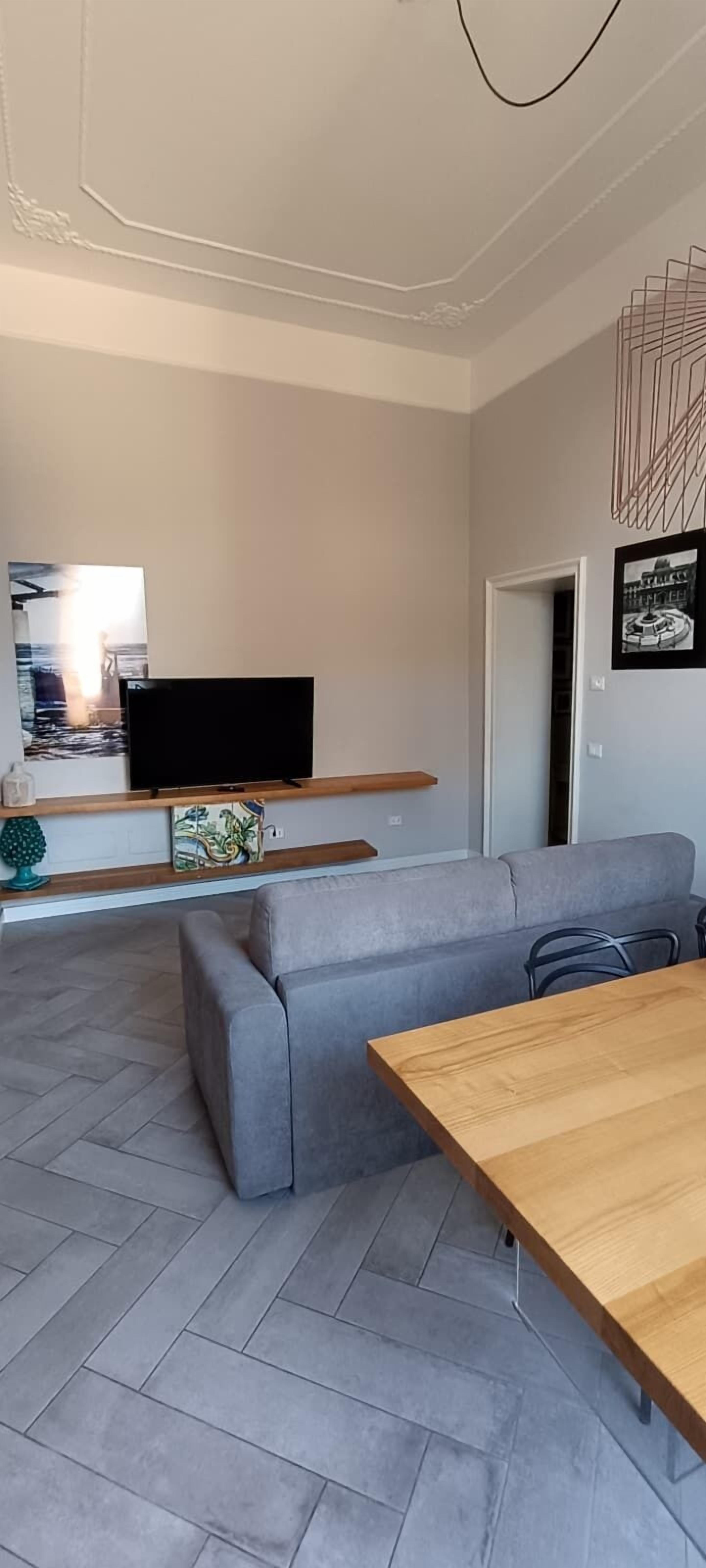 Photo - Suite del Ponte Normanno