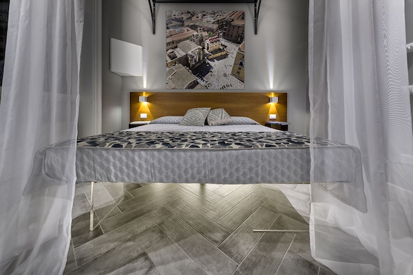 Doppia Deluxe | 1 camera, copriletto in piuma, materassi in memory foam, minibar