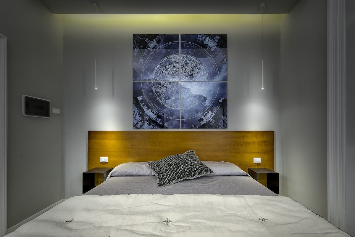 1 habitación, cubrecamas, colchones con efecto memoria y minibar
