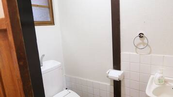 House (Private Vacation Home) | Balcony