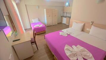 Desk, soundproofing, iron/ironing board, free WiFi