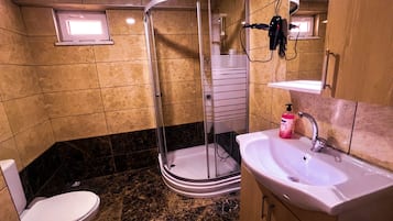 Shower, free toiletries, hair dryer, bathrobes