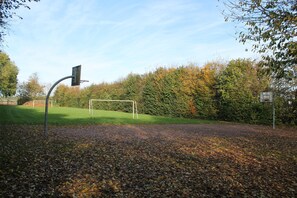 Sportplatz