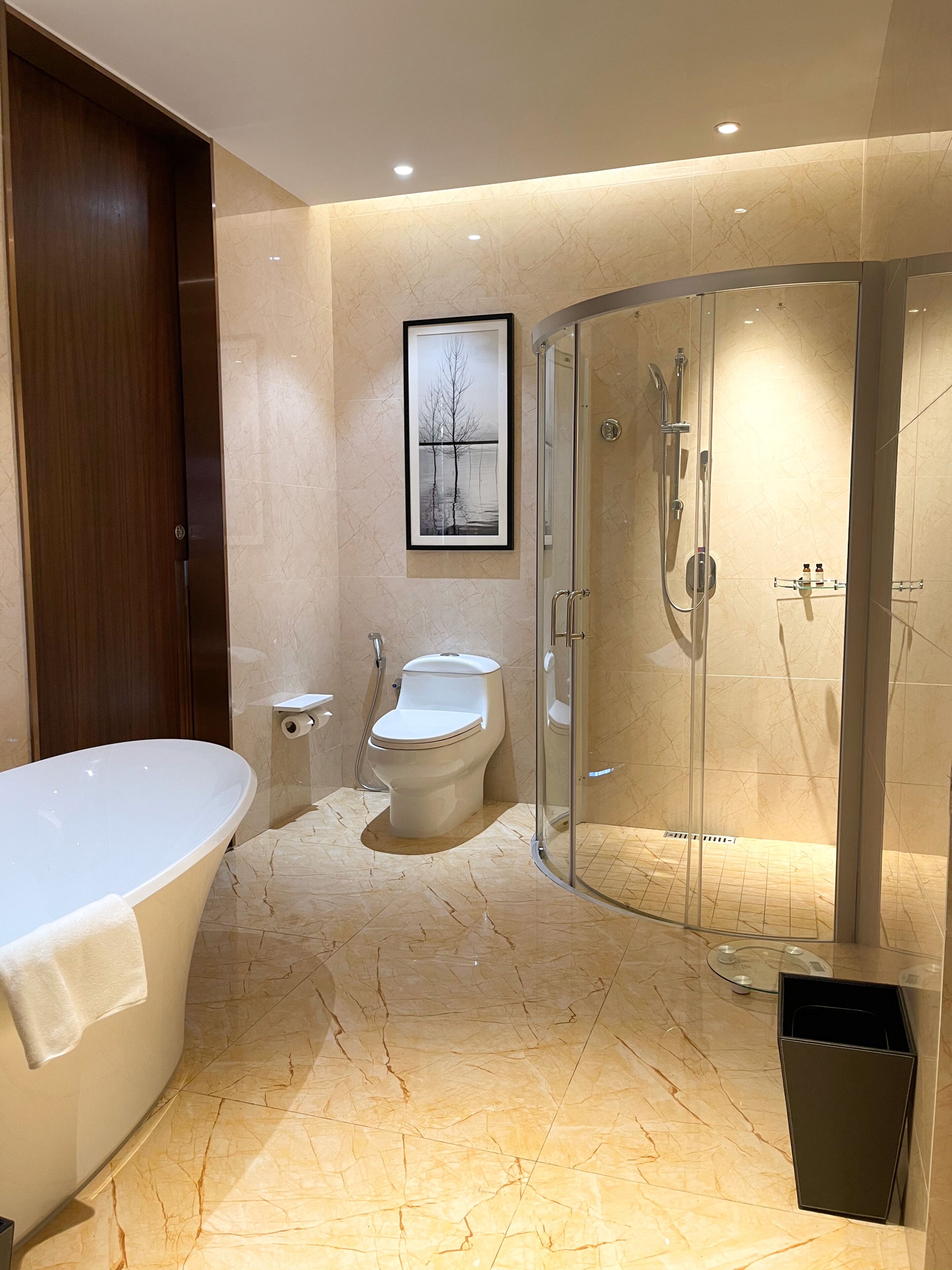 villa view family suite room | bathroom | free toiletries, hair dryer, bathrobes, slippers