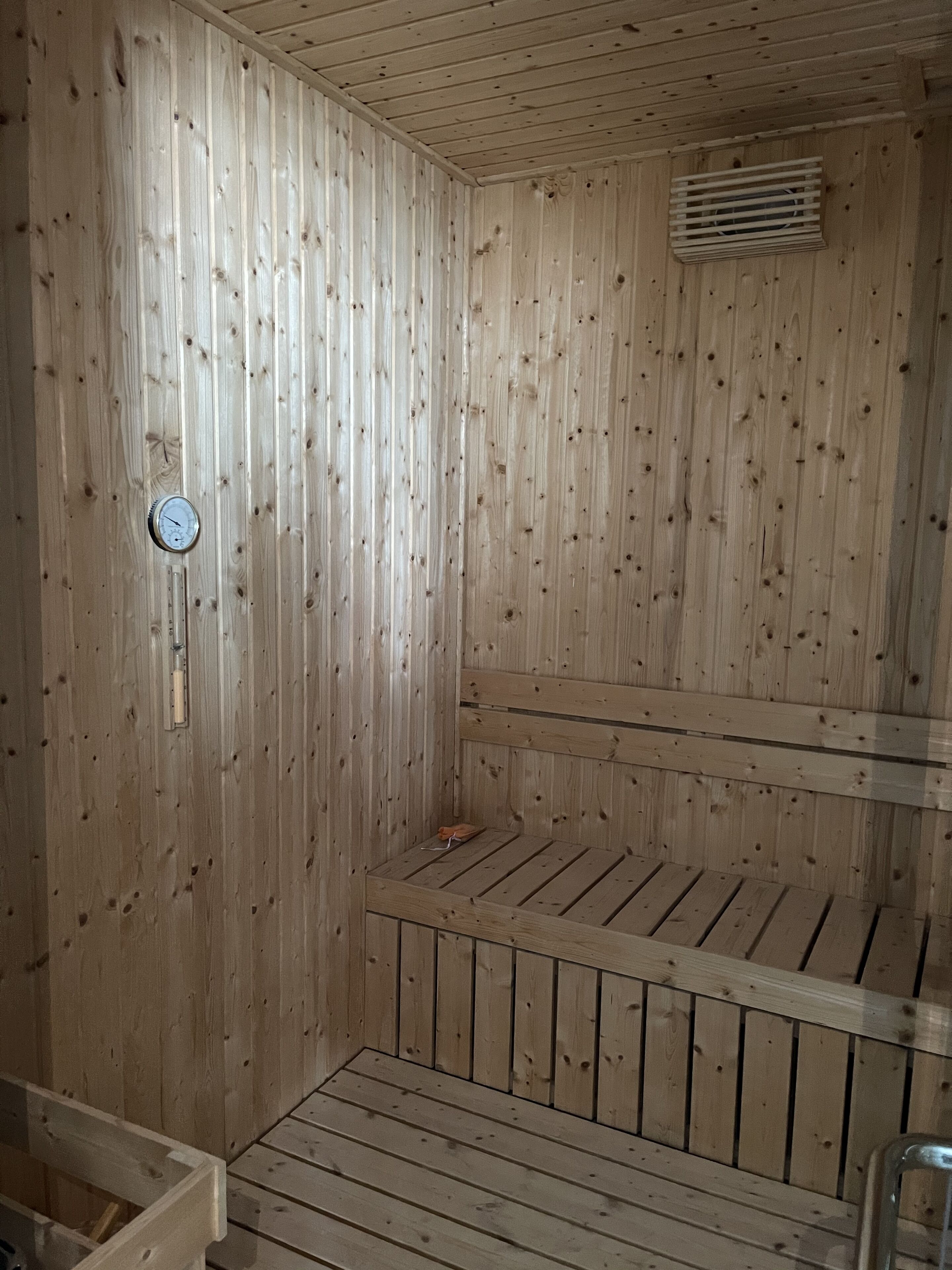 golf view panorama presidential suite | private spa tub