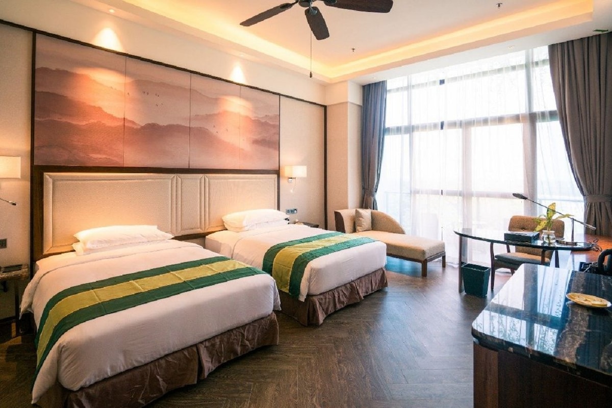 In-room safe, desk, laptop workspace, blackout curtains