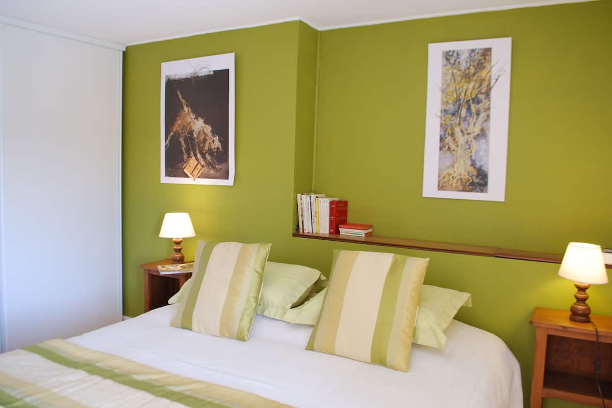 Comfort Double Room (Paul Rebeyrolle) | Premium bedding, minibar, desk, iron/ironing board