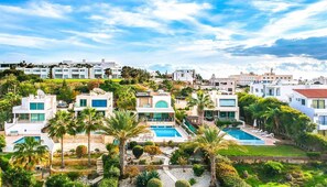 Front of property - Villa Oasis (Kissonerga)