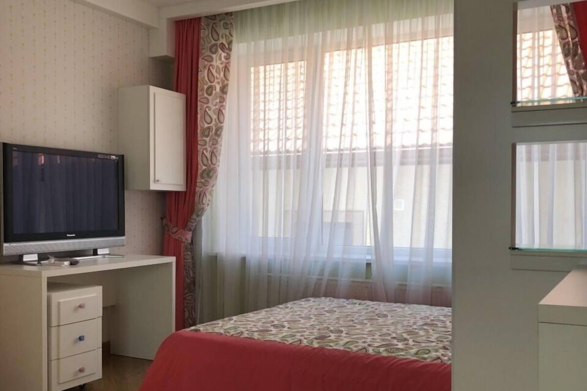 Premium-Doppelzimmer, 1 King-Bett | 1 Schlafzimmer, hochwertige Bettwaren, Minibar, Schreibtisch