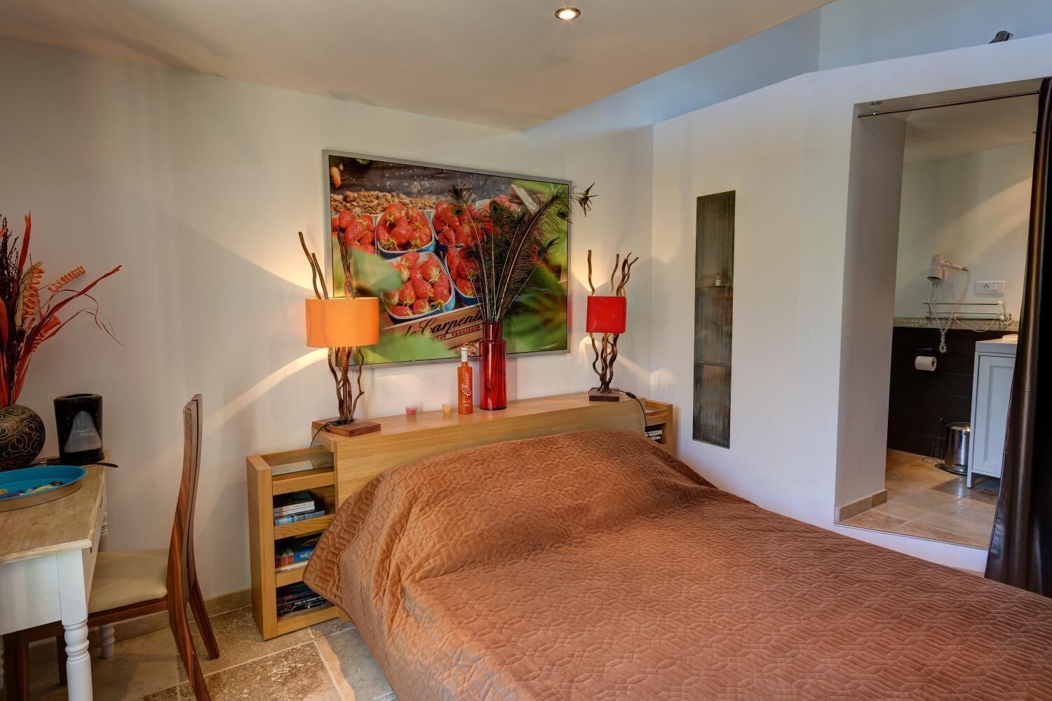 Individuell inredning, unika möbler, skrivbord och ljudisolering