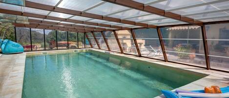 Piscine couverte