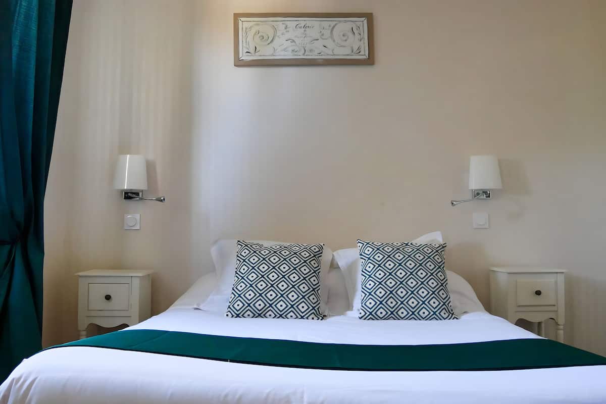 Double Room (Tradition)