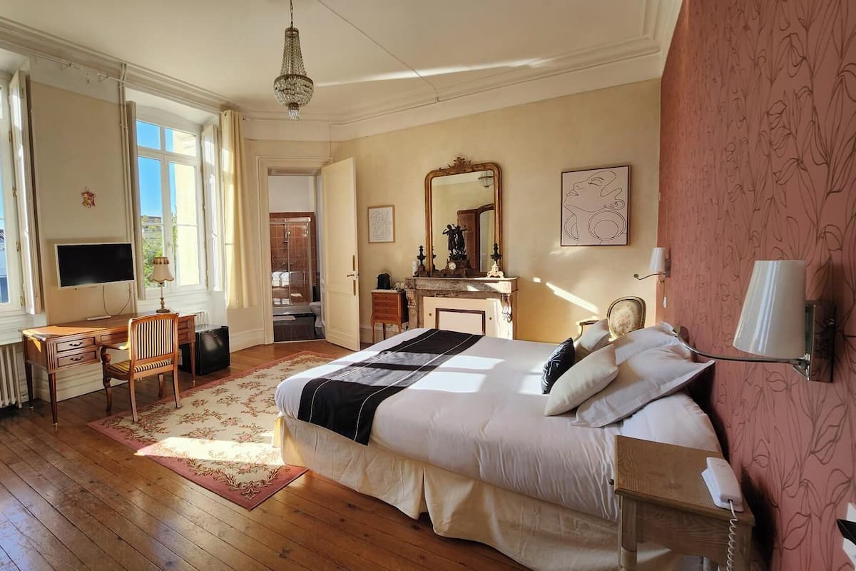 Superior Double Room | Individually decorated, individually furnished, desk, laptop workspace