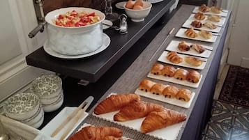 Daily buffet breakfast (EUR 15 per person)
