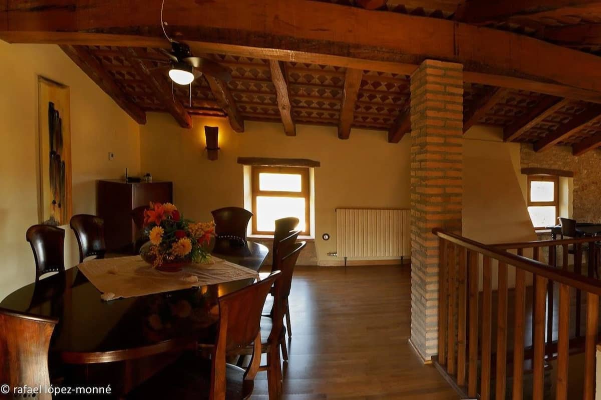 Casa, 5 habitaciones, alberca privada | Sala de estar | Televisión de pantalla plana