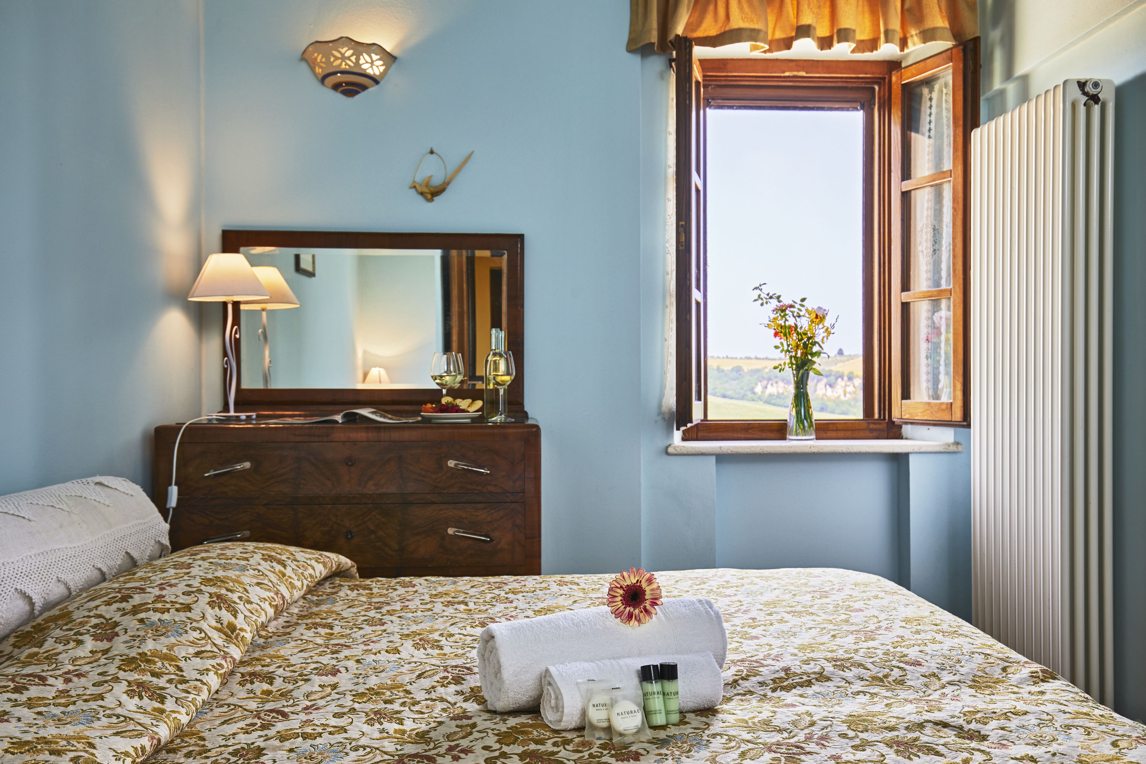 Family Apartment, 3 Bedrooms, Hill View | 1 bedroom, premium bedding, iron/ironing board, free WiFi